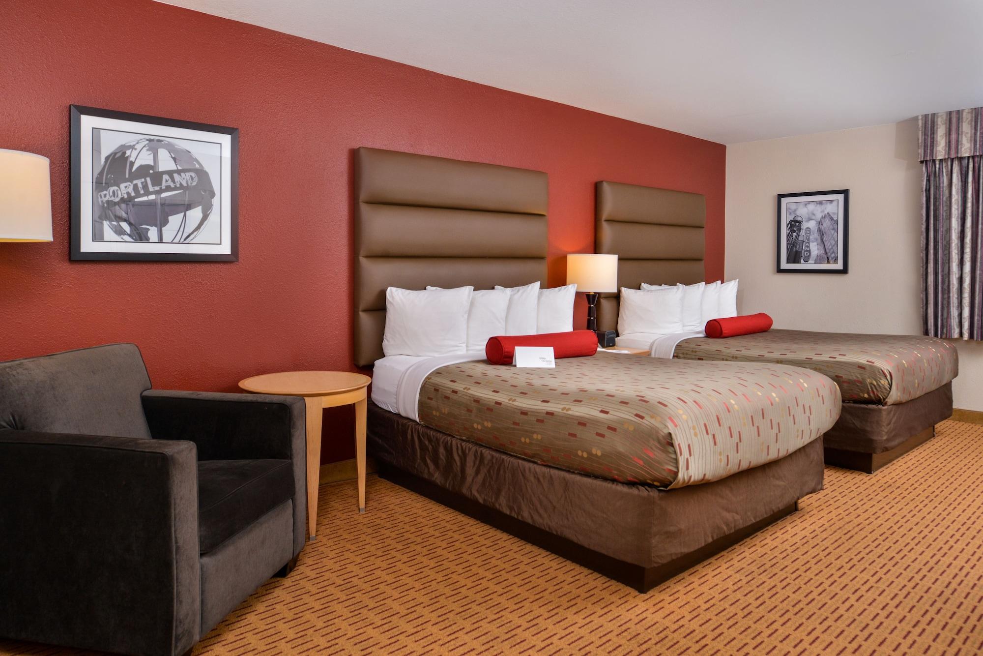 Clackamas Inn&Suites Bagian luar foto