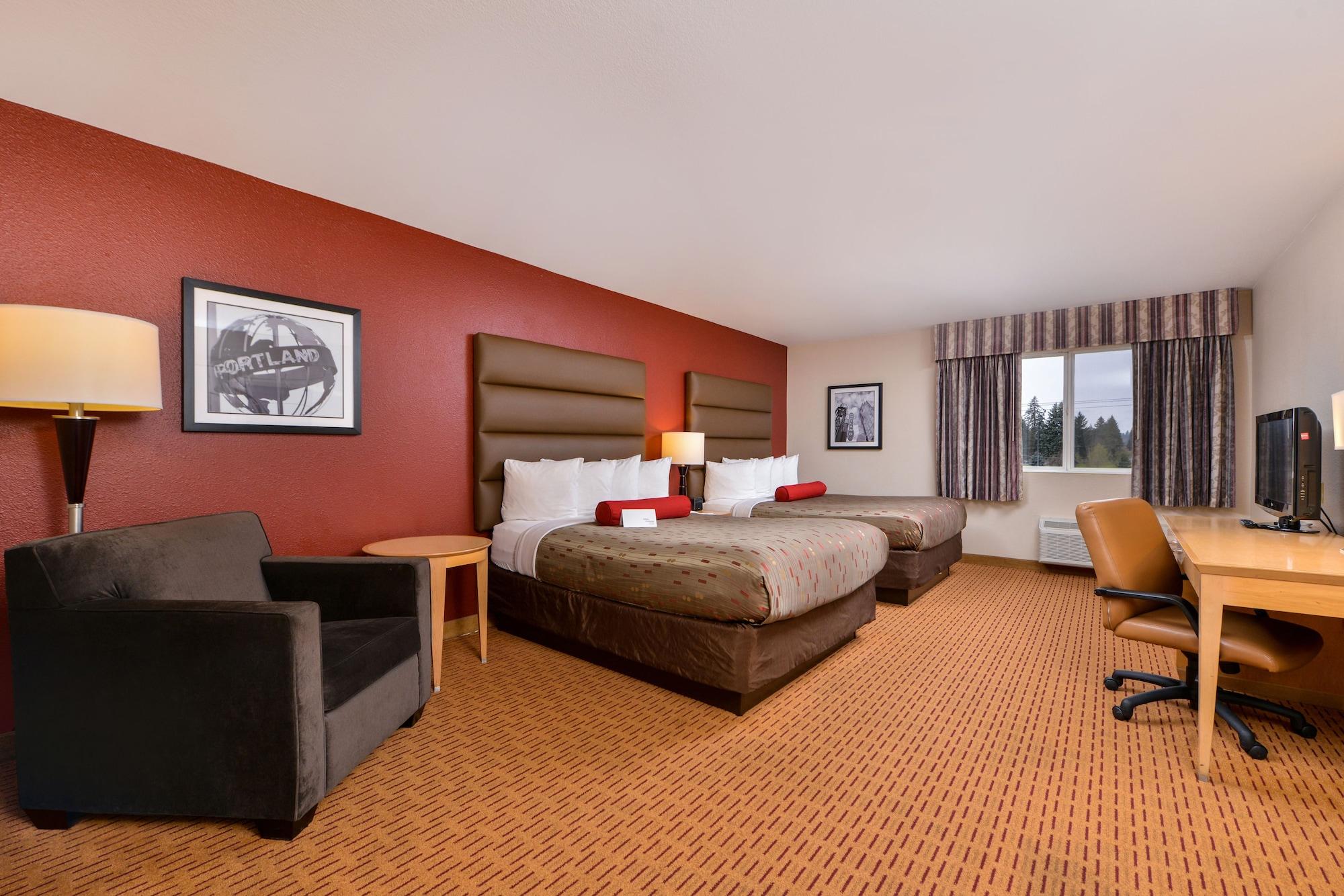Clackamas Inn&Suites Bagian luar foto