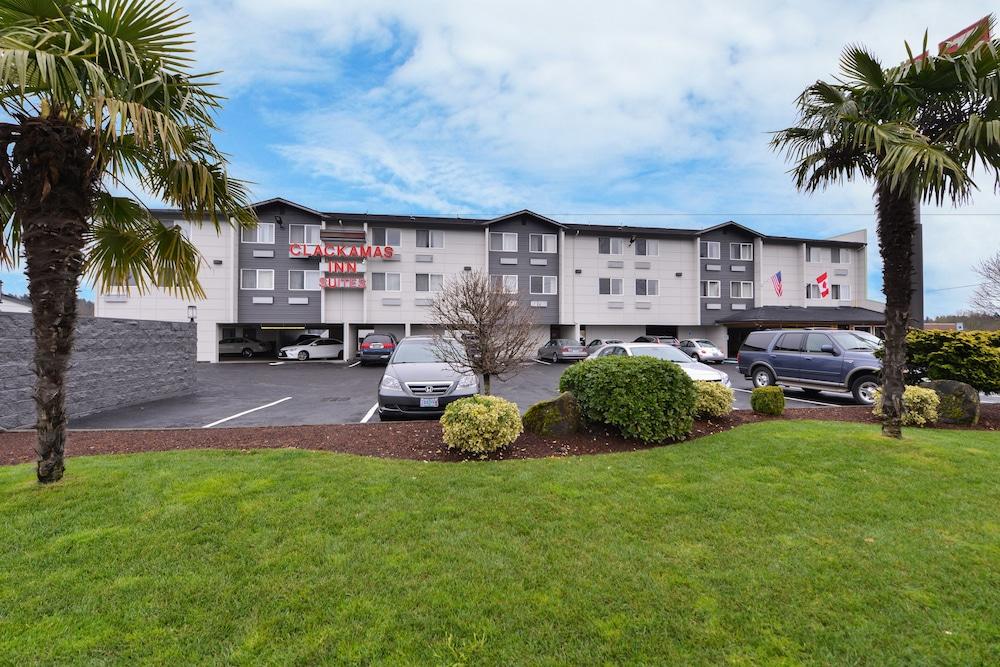 Clackamas Inn&Suites Bagian luar foto